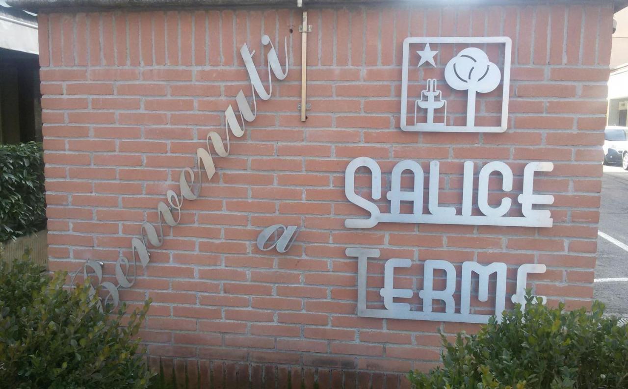 Hotel Salus Salice Terme Eksteriør bilde