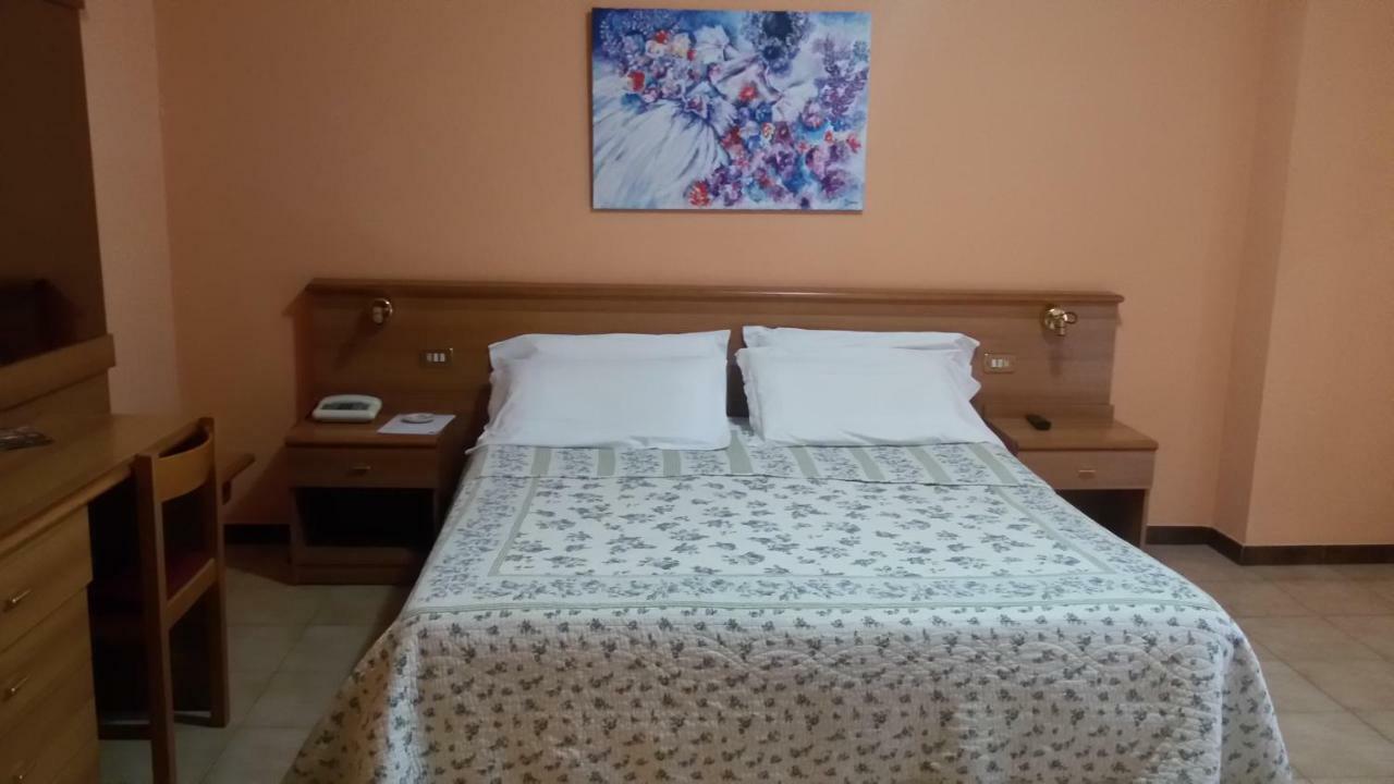 Hotel Salus Salice Terme Eksteriør bilde